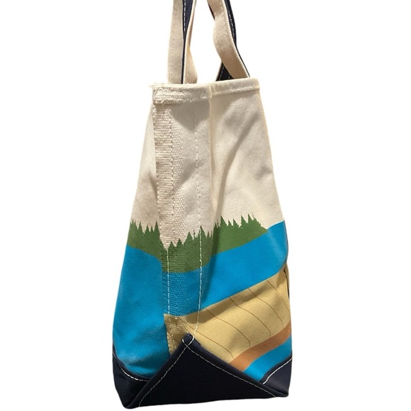 LL Bean Boat & Tote Vintage Canvas Bag Dog Chasing Ball Lake Dock Graphic LARGE - Picture 3 of 7